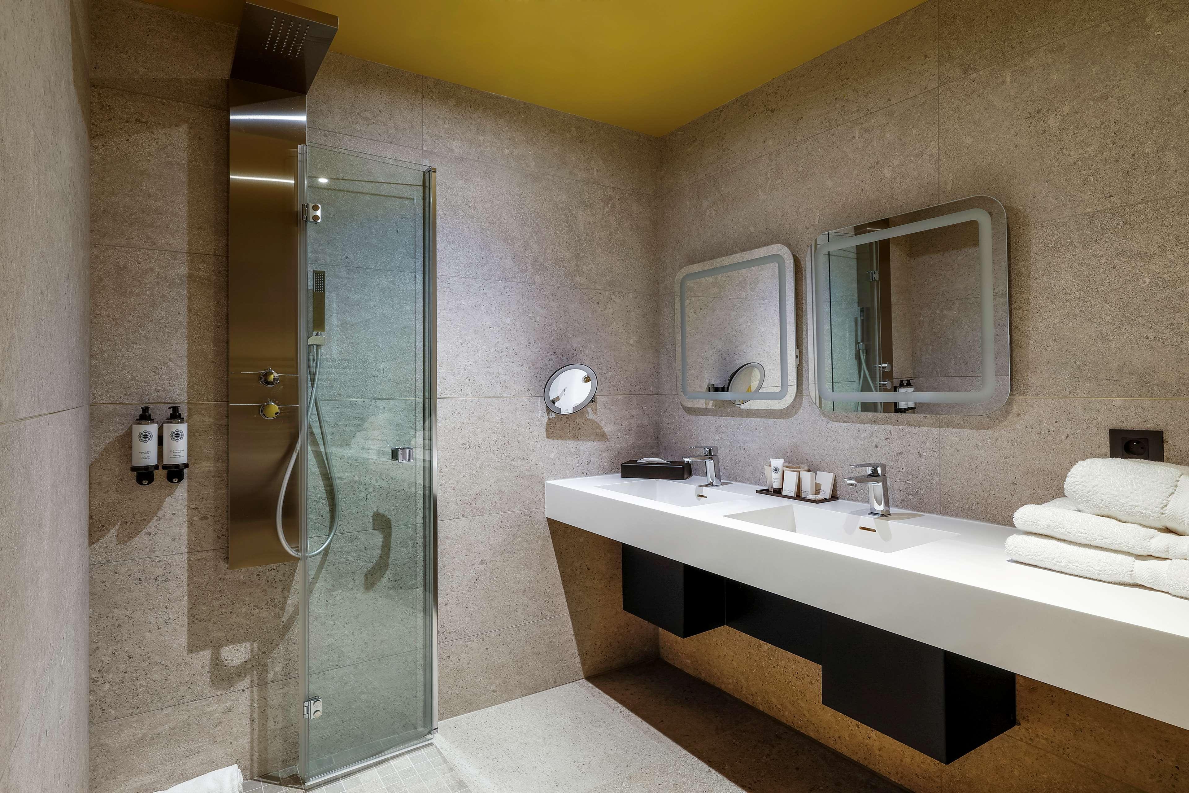 Leprince Hotel Spa; Best Western Premier Collection Ле-Ман Экстерьер фото